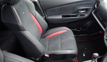 Toyota Vitz (RS-GS) full