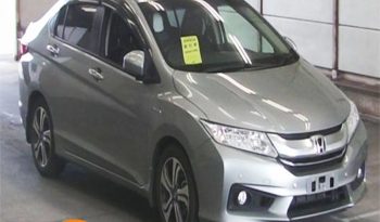 Honda Grace. (Hybrid HV EX)