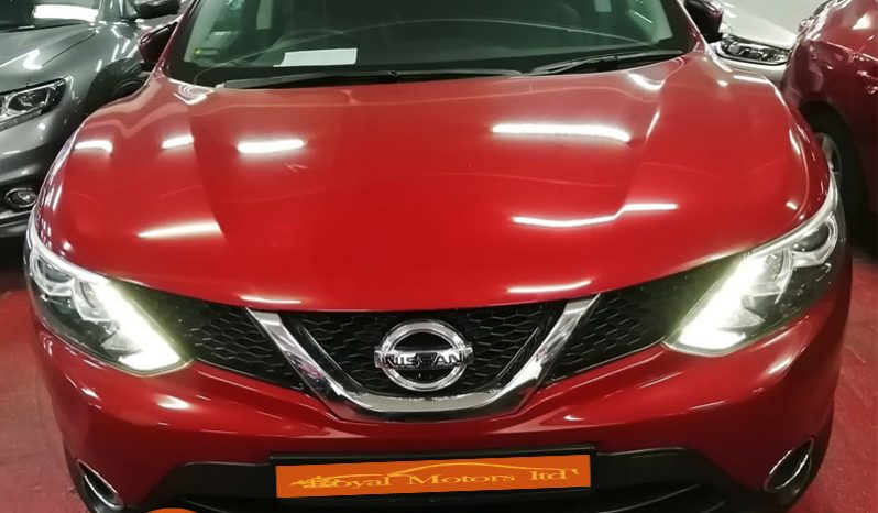 Nissan Qashqai (1.2 Turbo) full