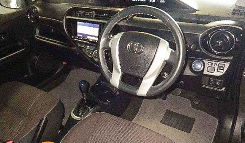 Toyota Aqua(G) Smart Entry Hybrid full