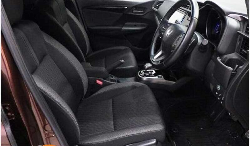 Honda Fit(Hybrid) S full