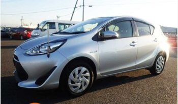Toyota Aqua full
