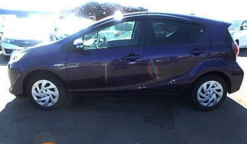 Toyota Aqua full