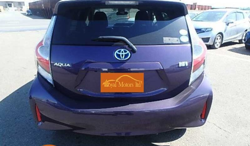 Toyota Aqua full