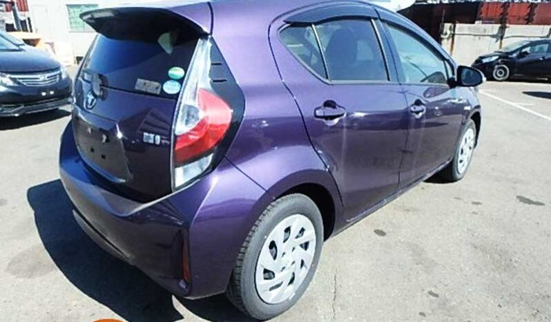 Toyota Aqua full