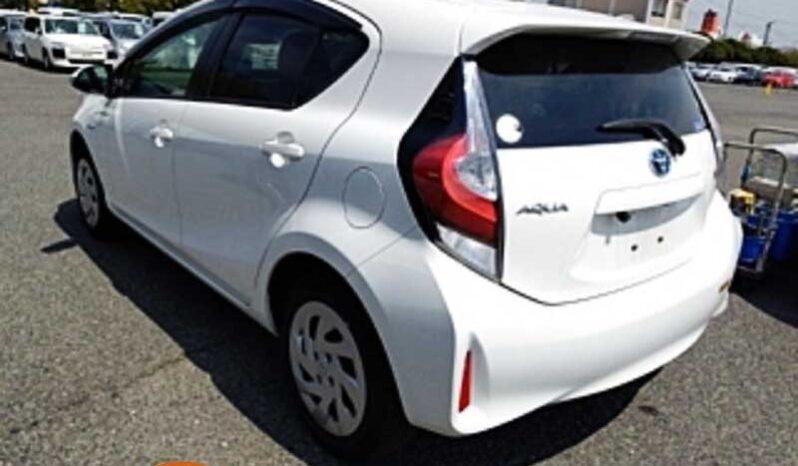 Toyota Aqua (S) full