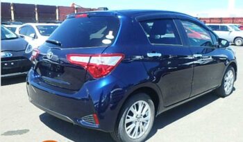 Toyota Vitz F (Non-Hybrid) full