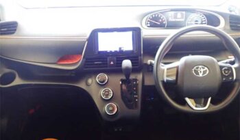 Toyota Sienta (7 seater) full