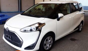 Toyota Sienta (7 seater)