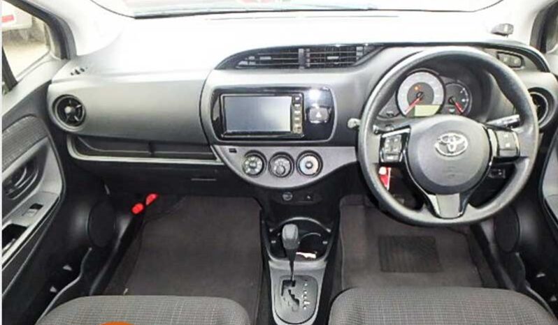 Toyota Vitz (990cc) full