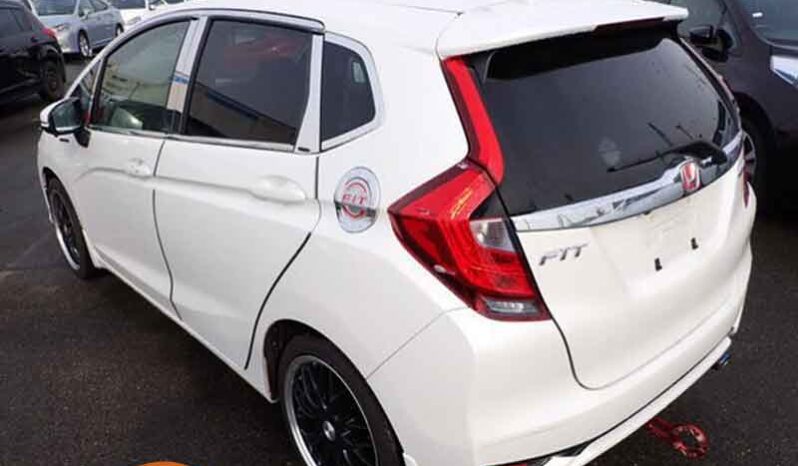 Honda Fit(Hybrid) L full