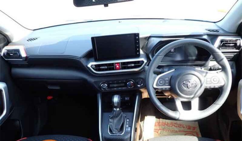 Toyota Raize. (Z) (990cc Turbo) full