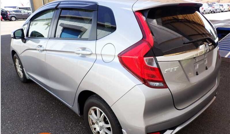 Honda Fit(Hybrid) L full