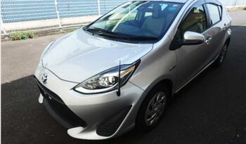 Toyota Aqua (L)