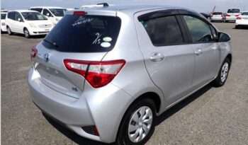 Toyota Vitz (Hybrid) full