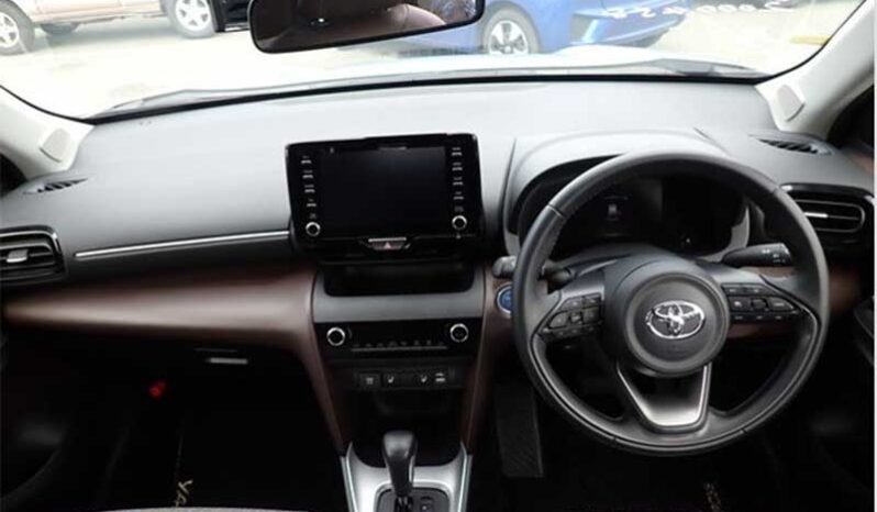 Toyota Yaris Cross (Hybrid). full
