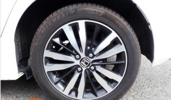 Honda Fit (Hybrid) S full