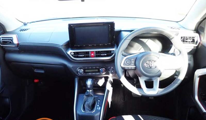 Toyota Raize. Z (990cc Turbo) full