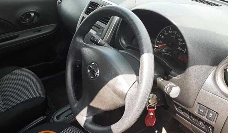 Nissan March full