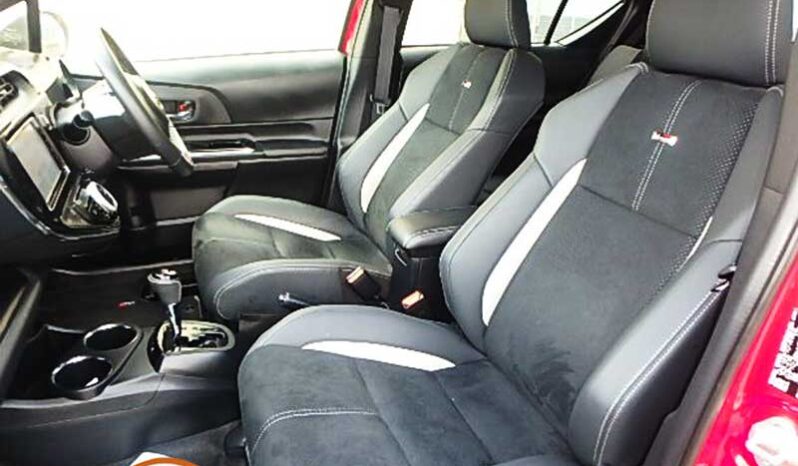 Toyota Aqua G-GR Sport full