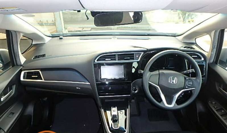 Honda Shuttle (Hybrid) full