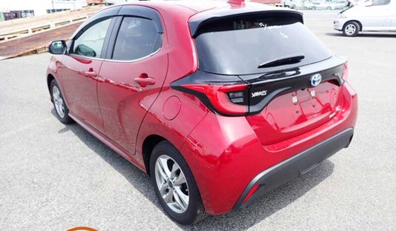 Toyota Yaris Z (Hybrid) full