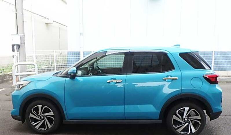Toyota Raize. Z (990cc Turbo) full