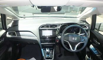 Honda Shuttle (Hybrid) full