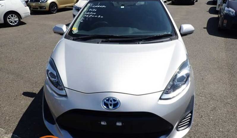 Toyota Aqua S (Silver) full