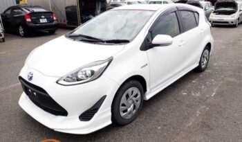 Toyota Aqua S (White) full