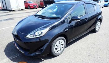 Toyota Aqua S (Black)