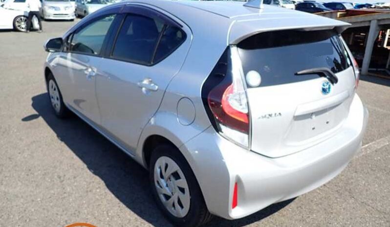 Toyota Aqua S (Silver) full
