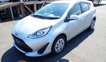 Toyota Aqua S (Silver)