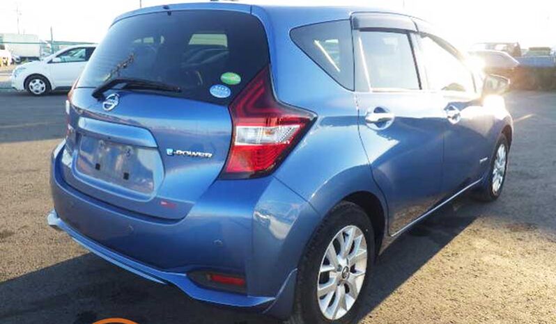 Nissan Note (E power) full