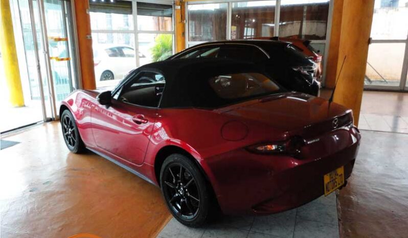 Mazda (MX-5) Roadster. full