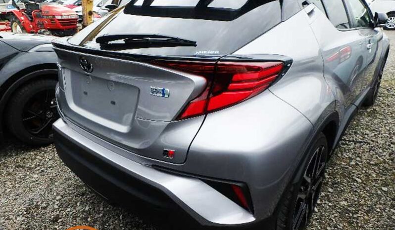 Toyota C-HR S-GR Sport (Hybrid). full