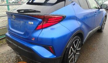 Toyota C-HR S-GR Sport (Hybrid) full