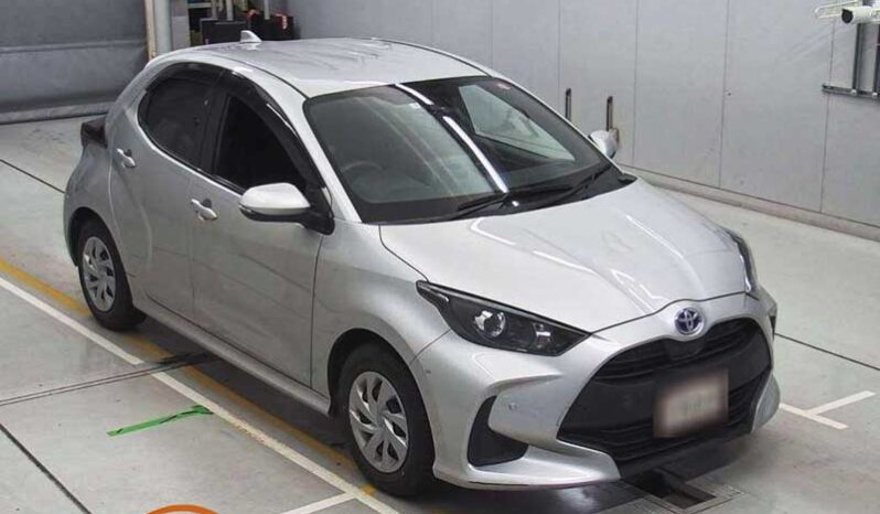 Toyota Yaris X (Hybrid) full