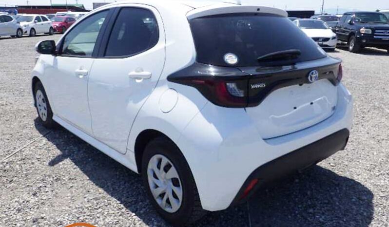 Toyota Yaris X (Hybrid) full