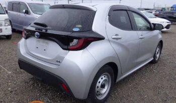 Toyota Yaris X (Hybrid) full