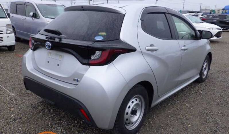 Toyota Yaris X (Hybrid) full