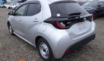 Toyota Yaris X (Hybrid) full