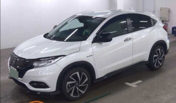 Honda Vezel  (RS)
