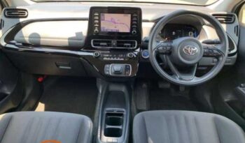 Toyota Aqua. full