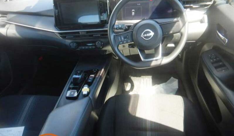 Nissan Note (E power) full