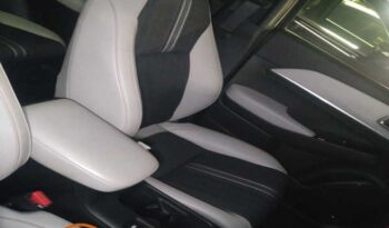Honda Vezel (E-Play) full