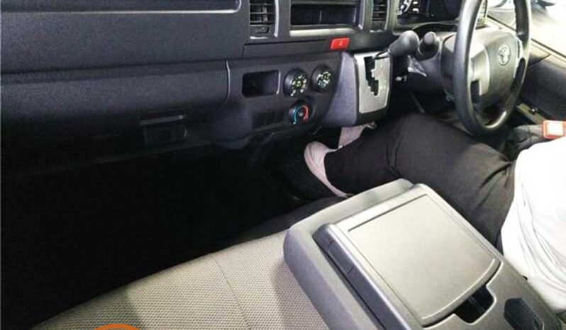 Toyota Hiace  GV(5Doors) full